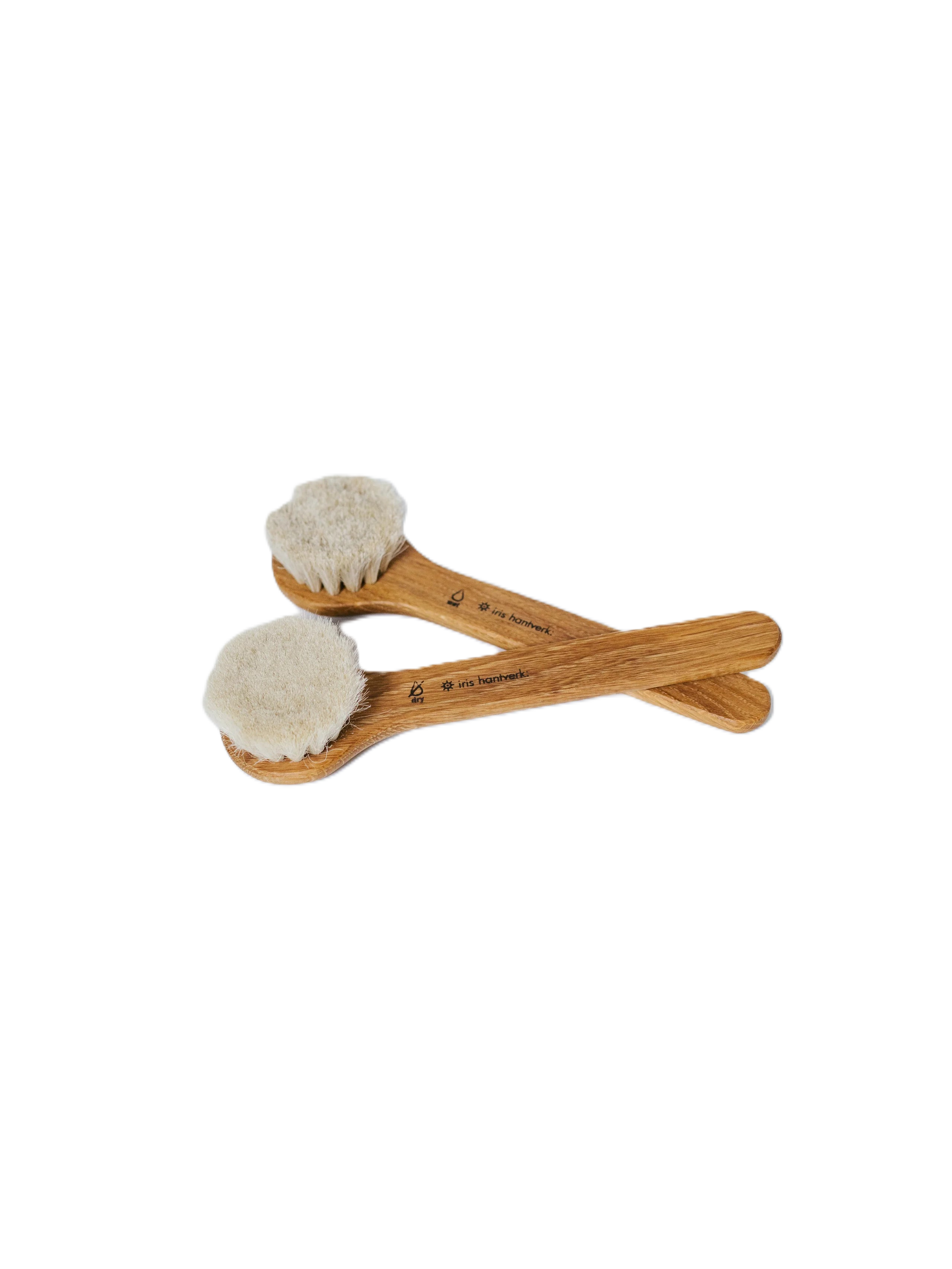 Facial Massage Brush - Oak — transparent hero