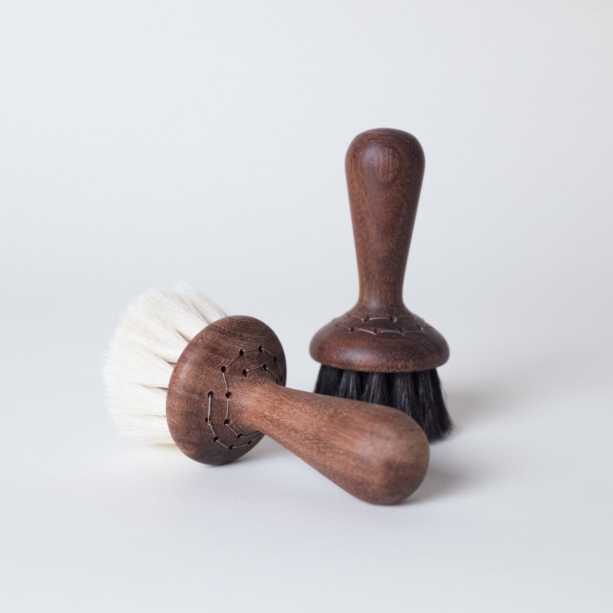 Facial Massage Brush - Walnut